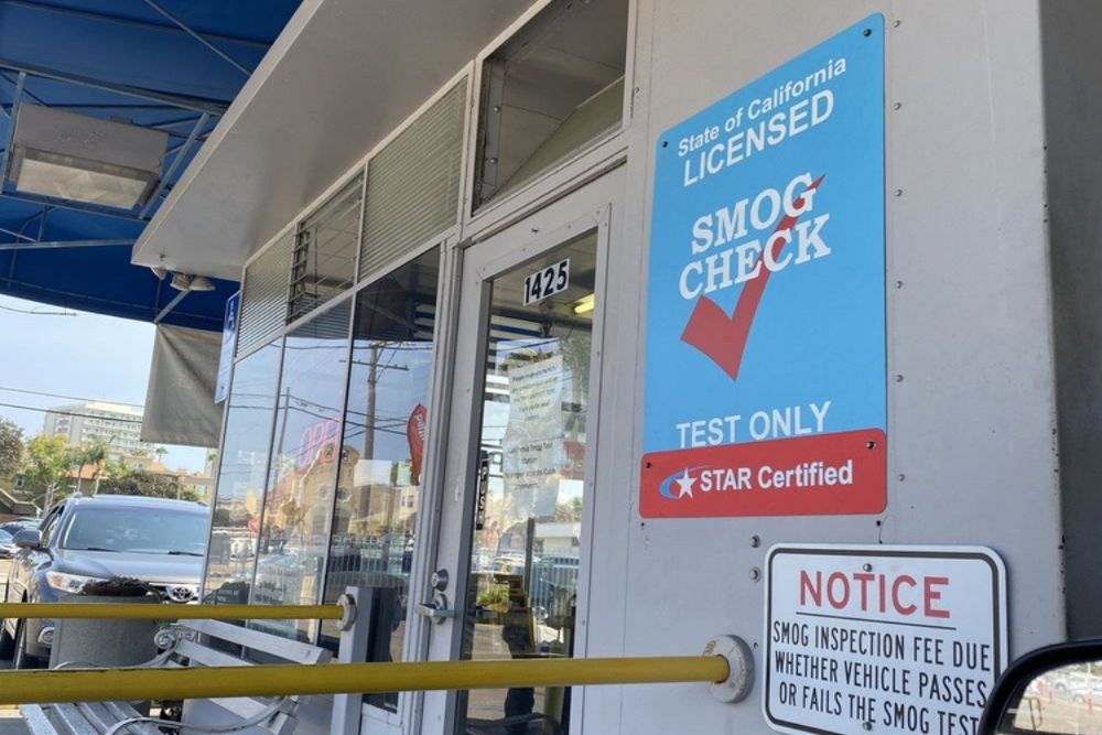 Out-of-State Vehicle Smog Check Requirements for Drivers Moving to California
