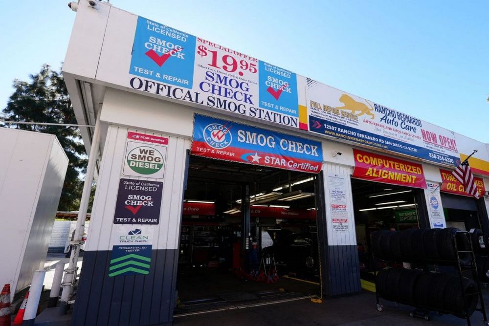 Walk-In Smog Check for Convenient Vehicle Emissions Testing